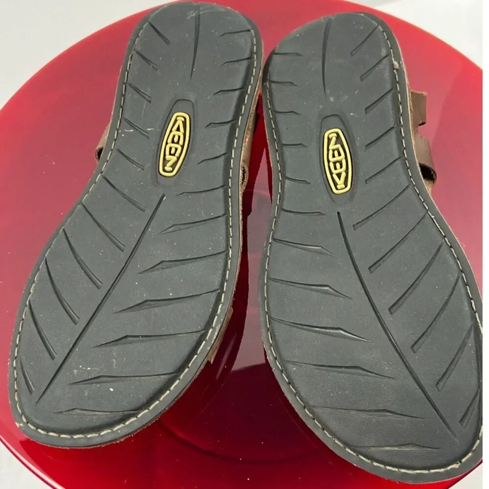 Keen Ladies Brown Leather Sandals Size 7 EUC Model 1010281